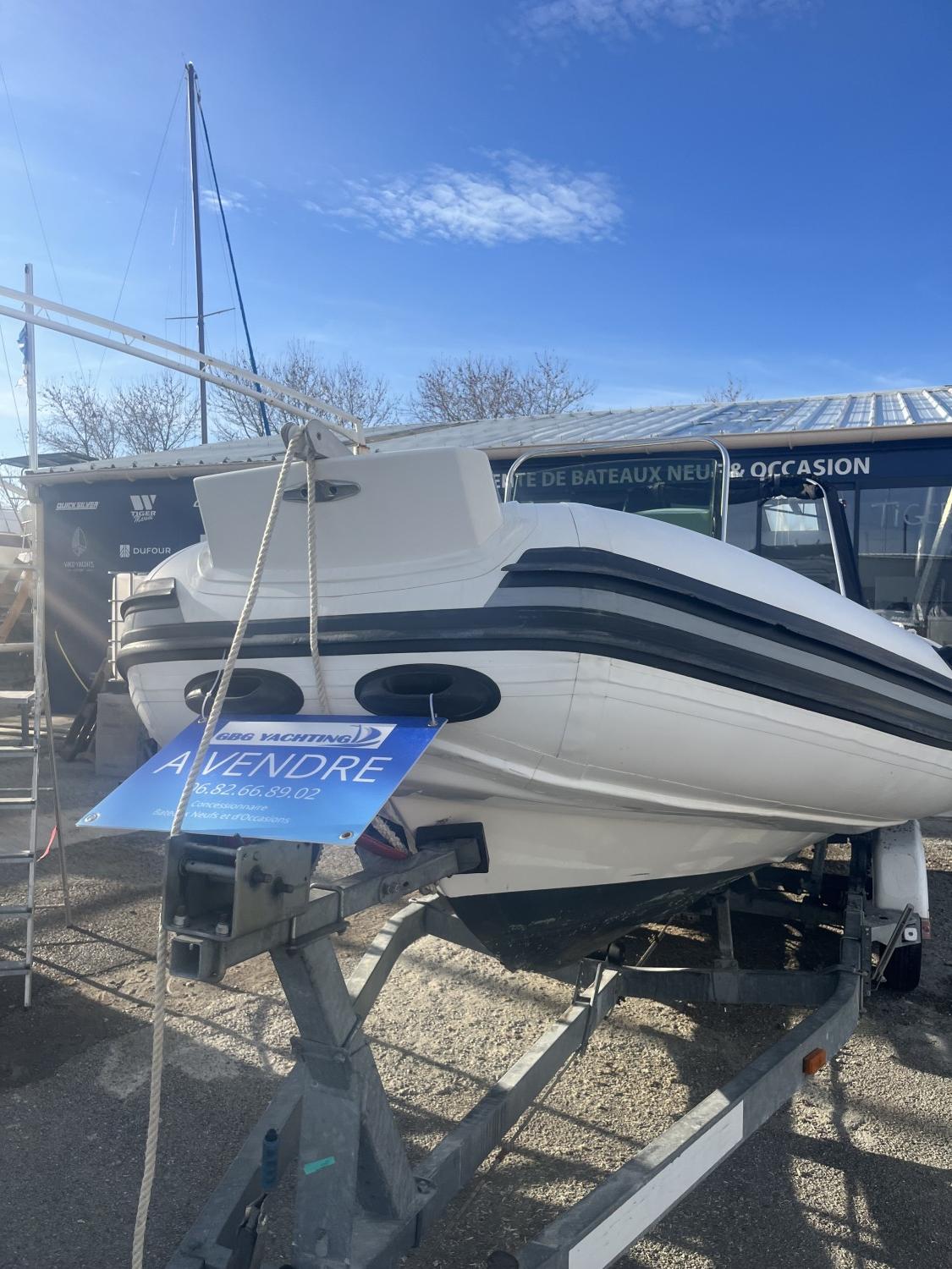 slider 8 Tiger Marine Top Line 600